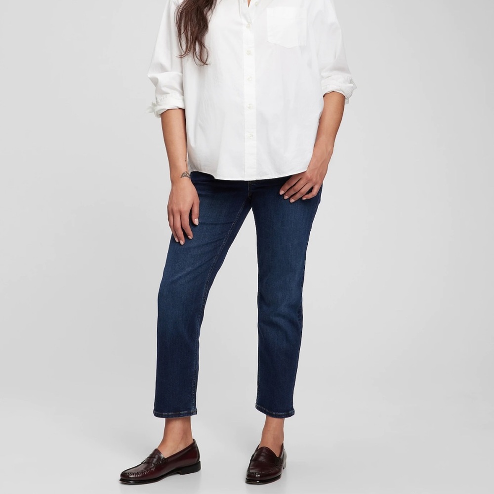 Gap maternity cheeky straight jeans in size 27 short (dark indigo)
